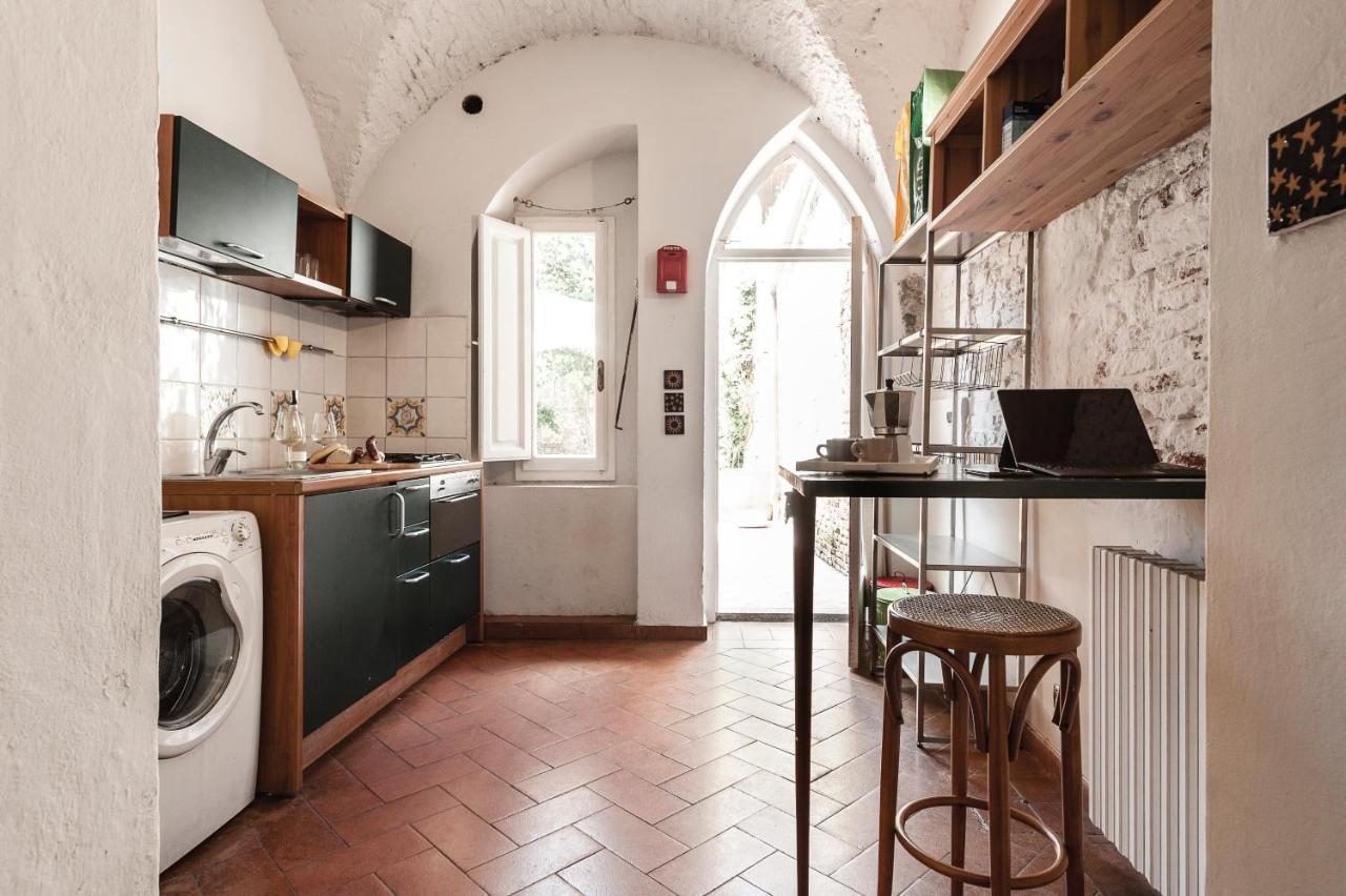 Hostly - Garden House Near The Tower - Historical House With Private Garden Apartment Pisa Bagian luar foto
