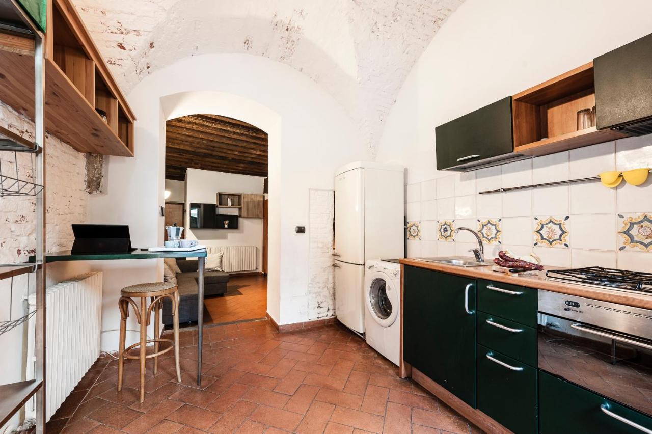 Hostly - Garden House Near The Tower - Historical House With Private Garden Apartment Pisa Bagian luar foto
